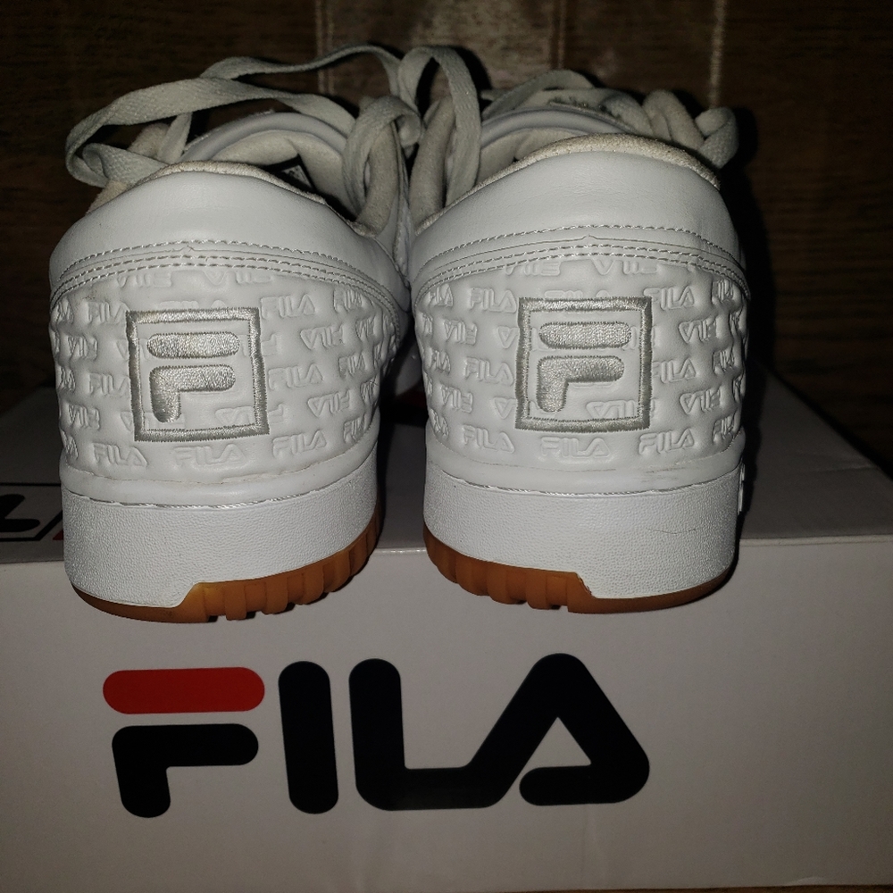 Men's Original White Small Logo Fila Sneaker - Picture 4 of 7